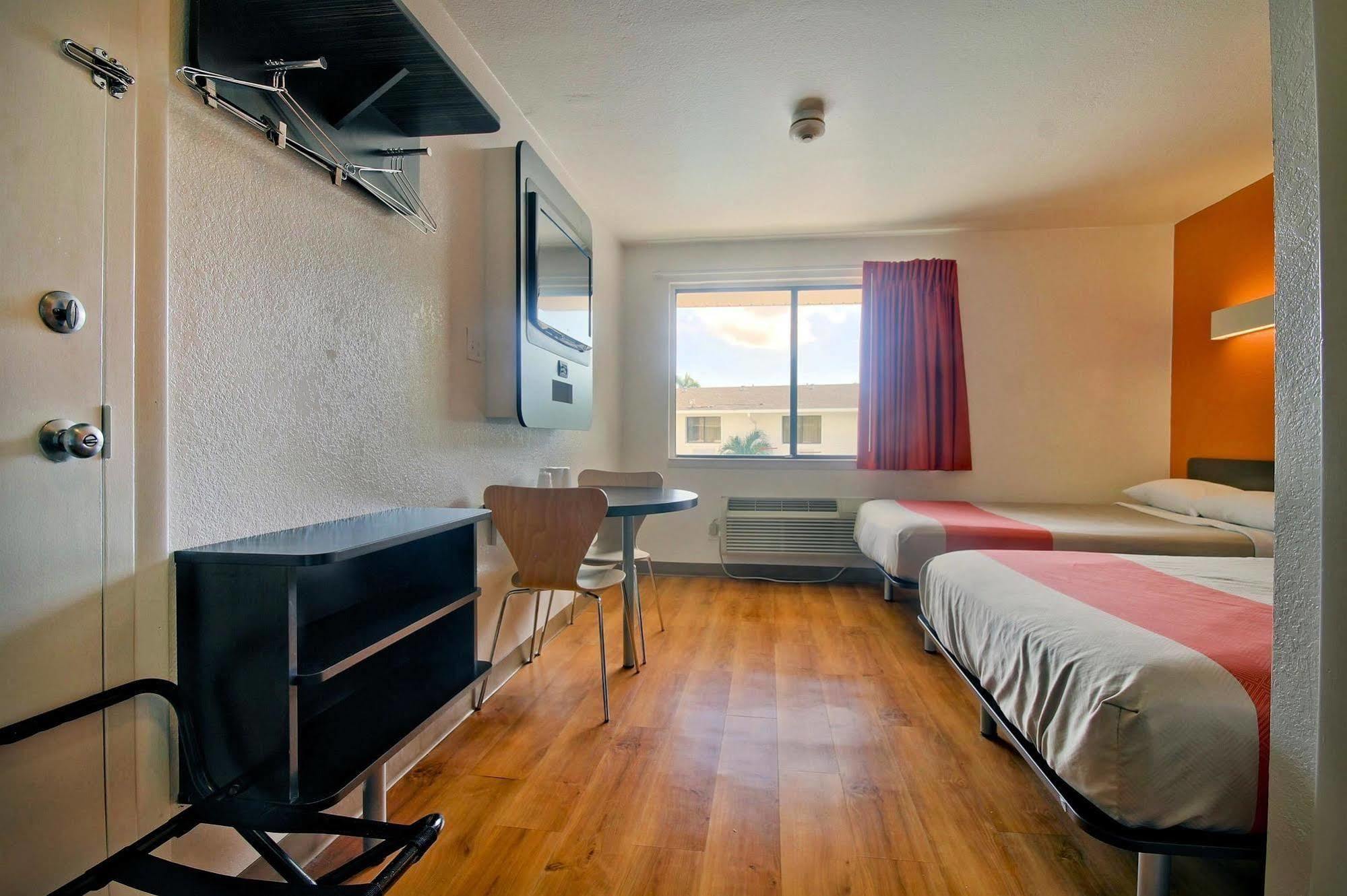 Motel 6-Fort Lauderdale, Fl Dış mekan fotoğraf